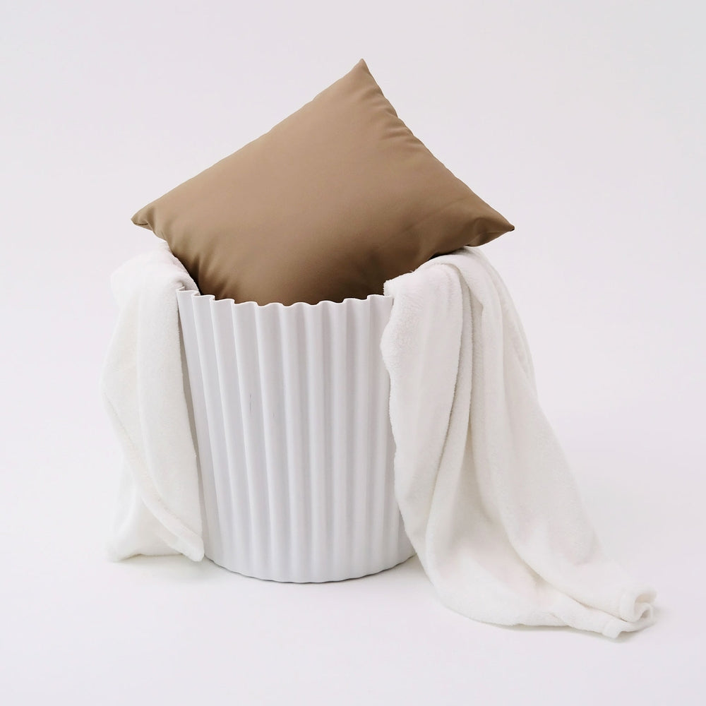 Artiss Set of 4 Cupcake Stackable Stools - White